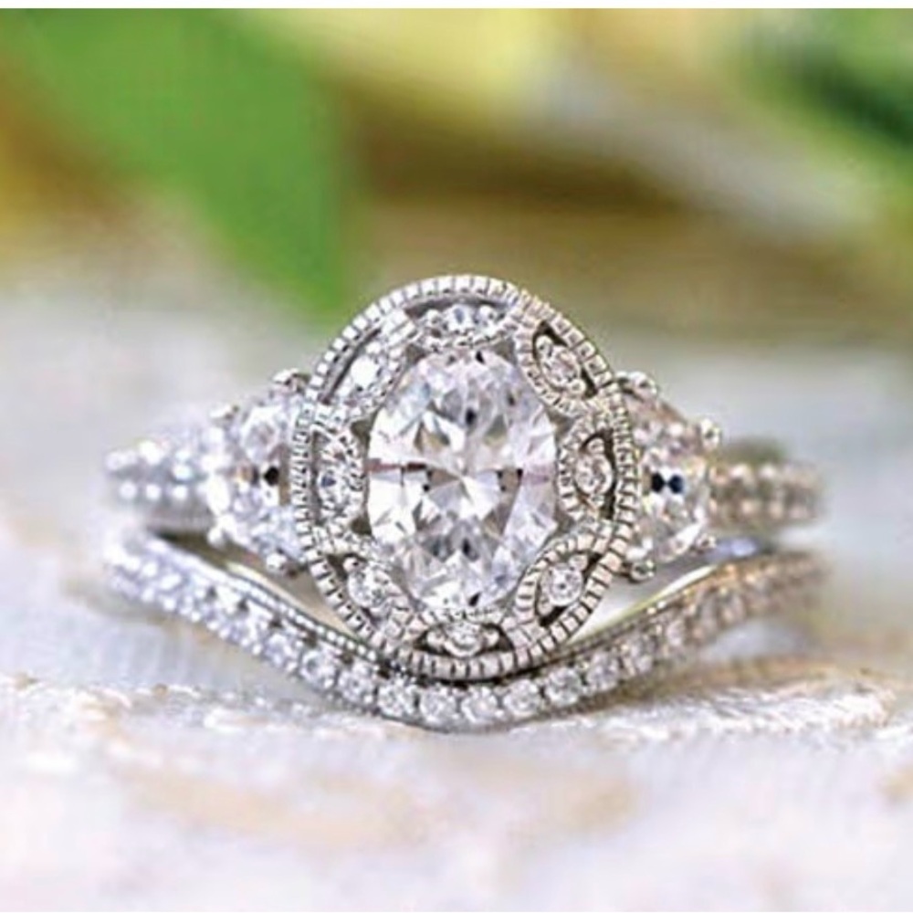 NWT-Vintage SS Art Deco Oval Halo Lab-Created Milgrain Curved Band Wedding Ring